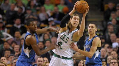 קלי אוליניק עם הכדור (רויטרס) קלי אוליניק עם הכדור (רויטרס)