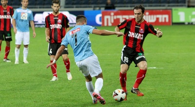 רז שטיין מרחיק (חגי ניזרי)