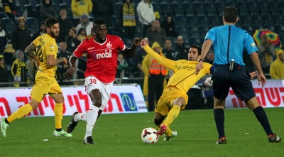 קריאף מקדים את אוגו (אורן בן חקון)