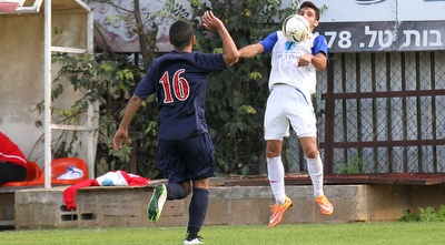 עדי אלישע רודף אחרי הכדור (רדאד ג´בארה)