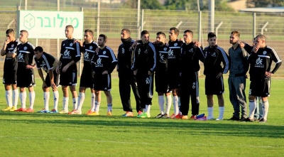 שחקני הפועל אסי גלבוע (משה חרמון)