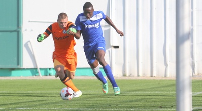 אוגו חוטף את הכדור (עמית מצפה)