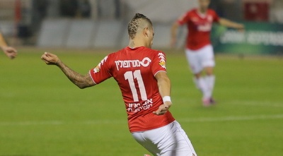 בוזגלו עם הכדור (מרטין גוטדאמק)