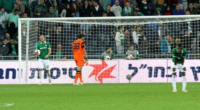 סטויקוביץ´. המאמן לא אישר לו לעלות לקרן בסיום (רדאד ג´בארה) סטויקוביץ´. המאמן לא אישר לו לעלות לקרן בסיום (רדאד ג´בארה)