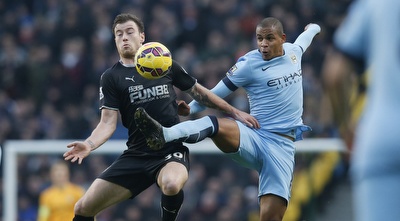 פרננדו מנסה להגיע לכדור