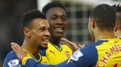 שחקני ארסנל חוגגים (רויטרס)