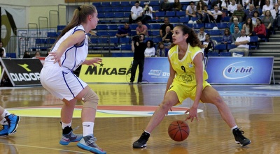 ראשון מתחילה התקפה (רדאד ג´בארה)