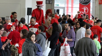 אוהדי הפועל ת&qout;א (חגי ניזרי) אוהדי הפועל ת&qout;א (חגי ניזרי)