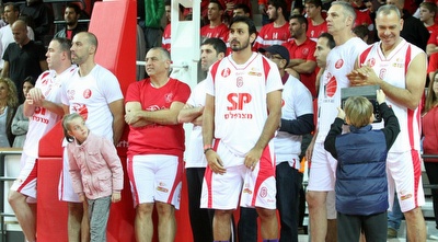 שחקני עבר של הפועל ת&qout;א (חגי ניזרי) שחקני עבר של הפועל ת&qout;א (חגי ניזרי)