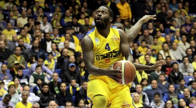 פארגו עולה לסל בסיום רבע אחרון מטורף (יניב גונן)