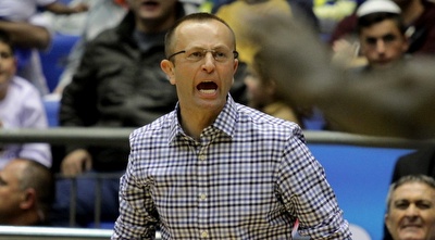 דן שמיר. עדיין בהלם מההפסד (יניב גונן)