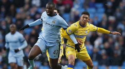 יאיא טורה עם הכדור (רויטרס)