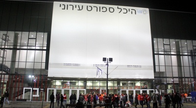 אולם הדרייב אין (חגי ניזרי)