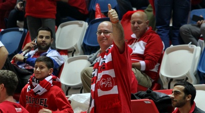 אוהדי הפועל ת&qout;א (חגי ניזרי)