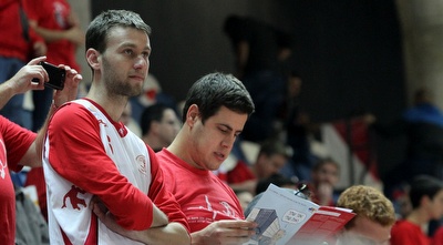 אוהדי הפועל ת&qout;א (חגי ניזרי)