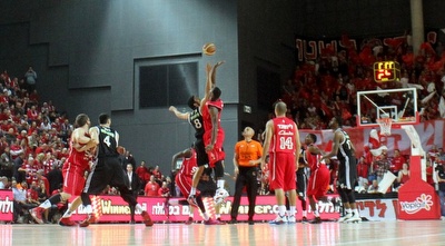 ג´אמפ בול (חגי ניזרי)