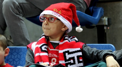 אוהדים (רדאד ג´בארה)