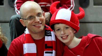 אוהדים (רדאד ג´בארה)