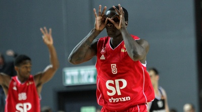 סקוט מבסוט (חגי ניזרי)