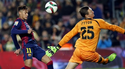 ניימאר וטיטון (רויטרס) ניימאר וטיטון (רויטרס)