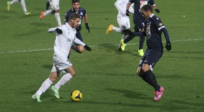 ברניסלב יובנוביץ´ עושה הגנה (עמית מצפה)