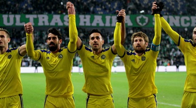 מכבי תל אביב חוגגת נצחון (יניב גונן)