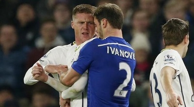 איבנוביץ´ עם מקארתי. הייתה נשיכה? איבנוביץ´ עם מקארתי. הייתה נשיכה?