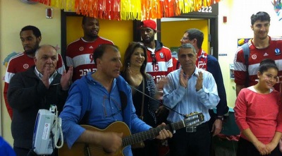 שחקני הפועל ירושלים בביה&qout;ח שערי צדק שחקני הפועל ירושלים בביה&qout;ח שערי צדק