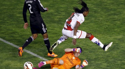 מאנוצ&acute;ו קופץ מעל קסיאס (רויטרס)