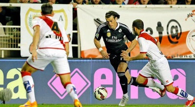 גארת&acute; בייל עם הכדור