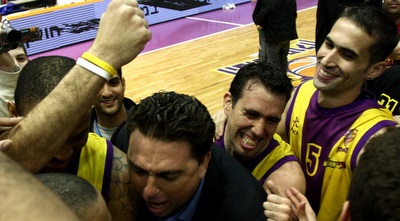 חגיגות באולם הפחים (ניר בוקסנבאום)