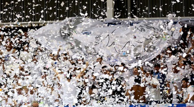 חגיגה של אוהדי קריית אתא (רדאד ג´בארה) חגיגה של אוהדי קריית אתא (רדאד ג´בארה)