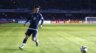 מסי ממתין לכדור (רויטרס)