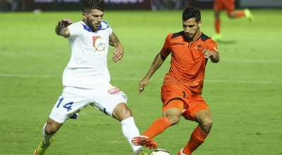 אלמוג בוזגלו ושמוליק מלול (איתי כהן)