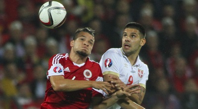 אלכסנדר מיטרוביץ&acute; מול בראט חימשיטי (רויטרס)