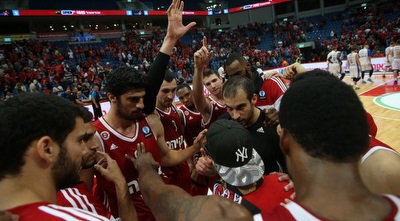 שחקני ירושלים חוגגים (אורן בן חקון)