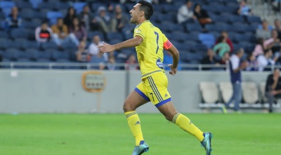 ערן זהבי חוגג (עמית מצפה)