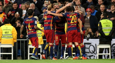 שחקני ברצלונה חוגגים (רדאד ג&acute;בארה)