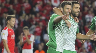 דקל קינן ואיתי שכטר חוגגים (איתי כהן)