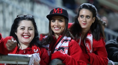 אוהדות הפועל באר שבע (עמית מצפה) אוהדות הפועל באר שבע (עמית מצפה)