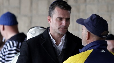 לירן שטראובר (יניב גונן)