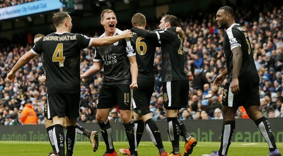 שחקני לסטר סיטי חוגגים. &qout;מזכירים לי את מונפלייה&qout; (רויטרס)