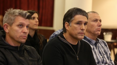 גיא עזורי וז&acute;אן טלסניקוב (אחמד מוררה)