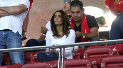 אלונה ברקת ביציע (רדאד ג´בארה) אלונה ברקת ביציע (רדאד ג´בארה)