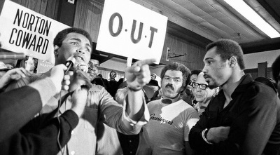 מוחמד עלי עושה בית ספר לתקשורת. סירב להתגייס למלחמה (רויטרס)