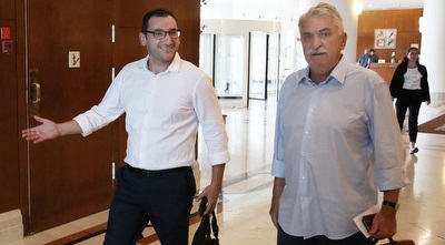 הסוכן איבן בנש ועורך הדין רועי רוזן (רדאד ג´בארה) הסוכן איבן בנש ועורך הדין רועי רוזן (רדאד ג´בארה)