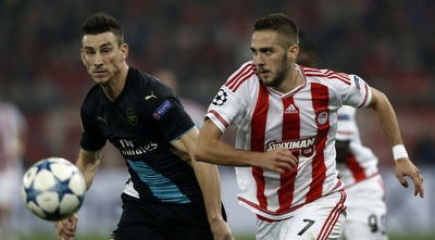 קוסטאס פורטוניס נגד ארסנל בעונה שעברה  (רויטרס)