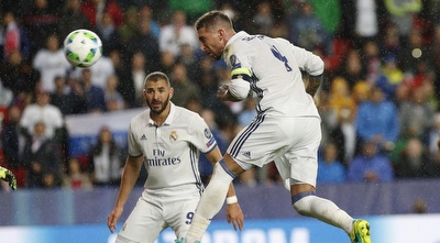 ראמוס נוגח לרשת ראמוס נוגח לרשת