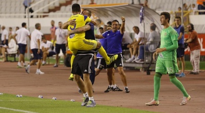 אוסקר סקאריונה (האתר הרשמי של מכבי תל אביב) אוסקר סקאריונה (האתר הרשמי של מכבי תל אביב)