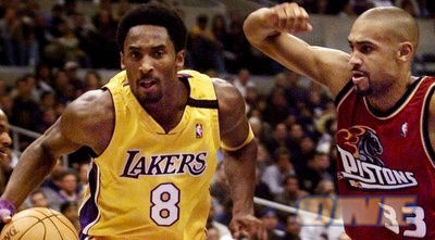 היל ובראיינט בימי השיער, לפחות של אחד מהם (רויטרס)